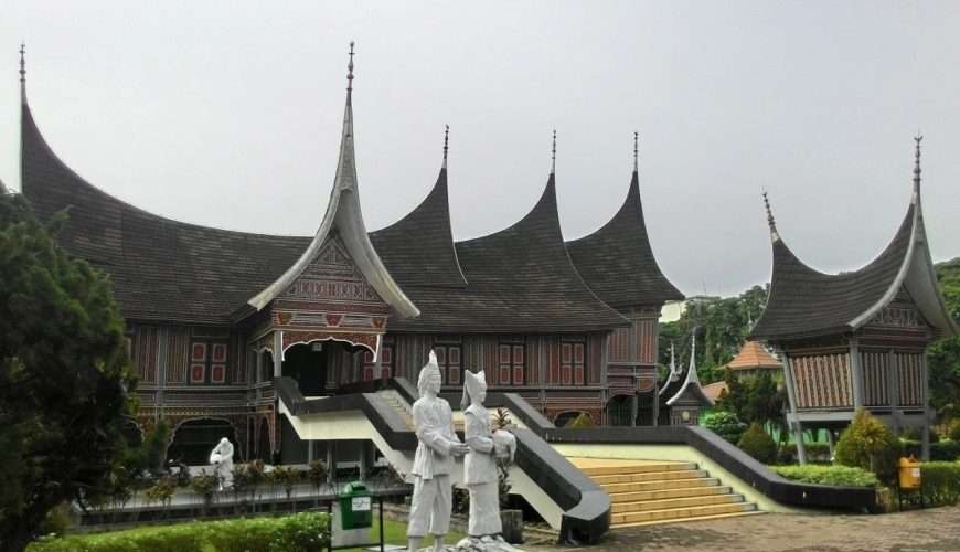 padang-city-as-one-of-tourist-destinations-in-sumatra